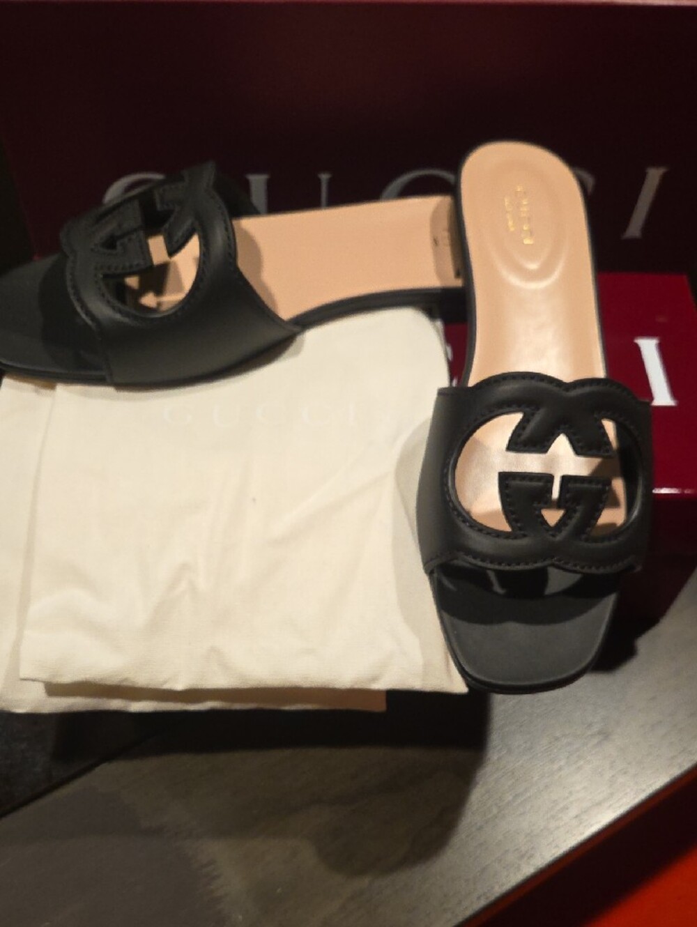 Gucci Black Leather Interlocking GG Slide Sandals - Picture 4 of 6